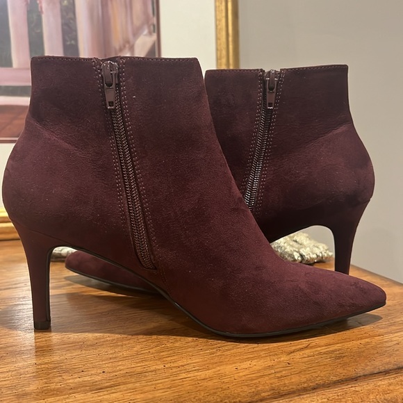 Alfani Step Flex ankle boots. - Picture 5 of 5